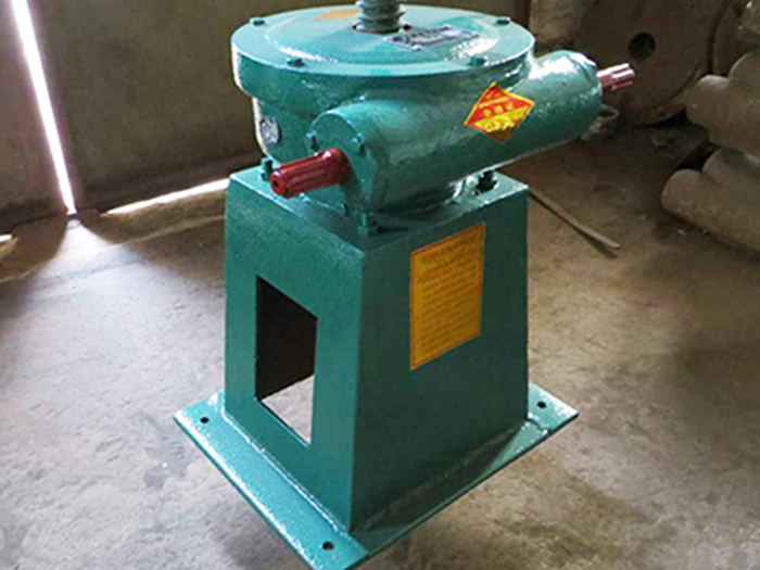 手搖螺桿啟閉機